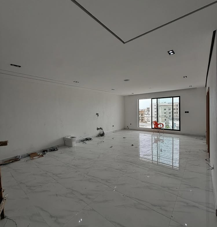 2 bedroom apartment with BQ in Lekki Phase 1 for ₦270M