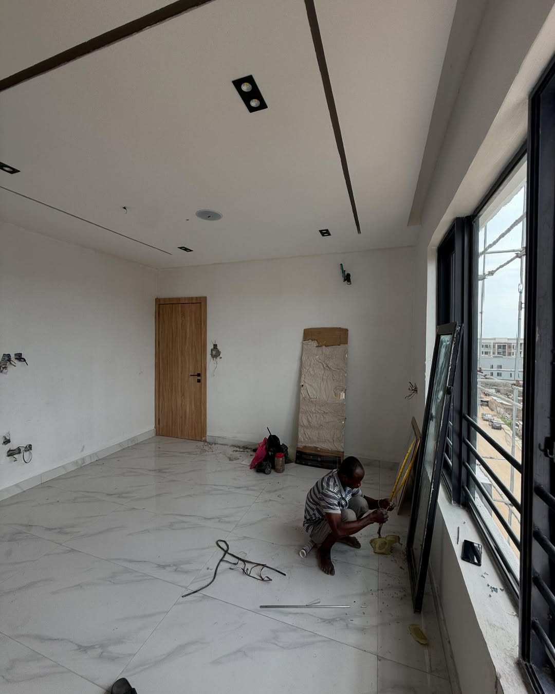 2 bedroom apartment with BQ in Lekki Phase 1 for ₦270M