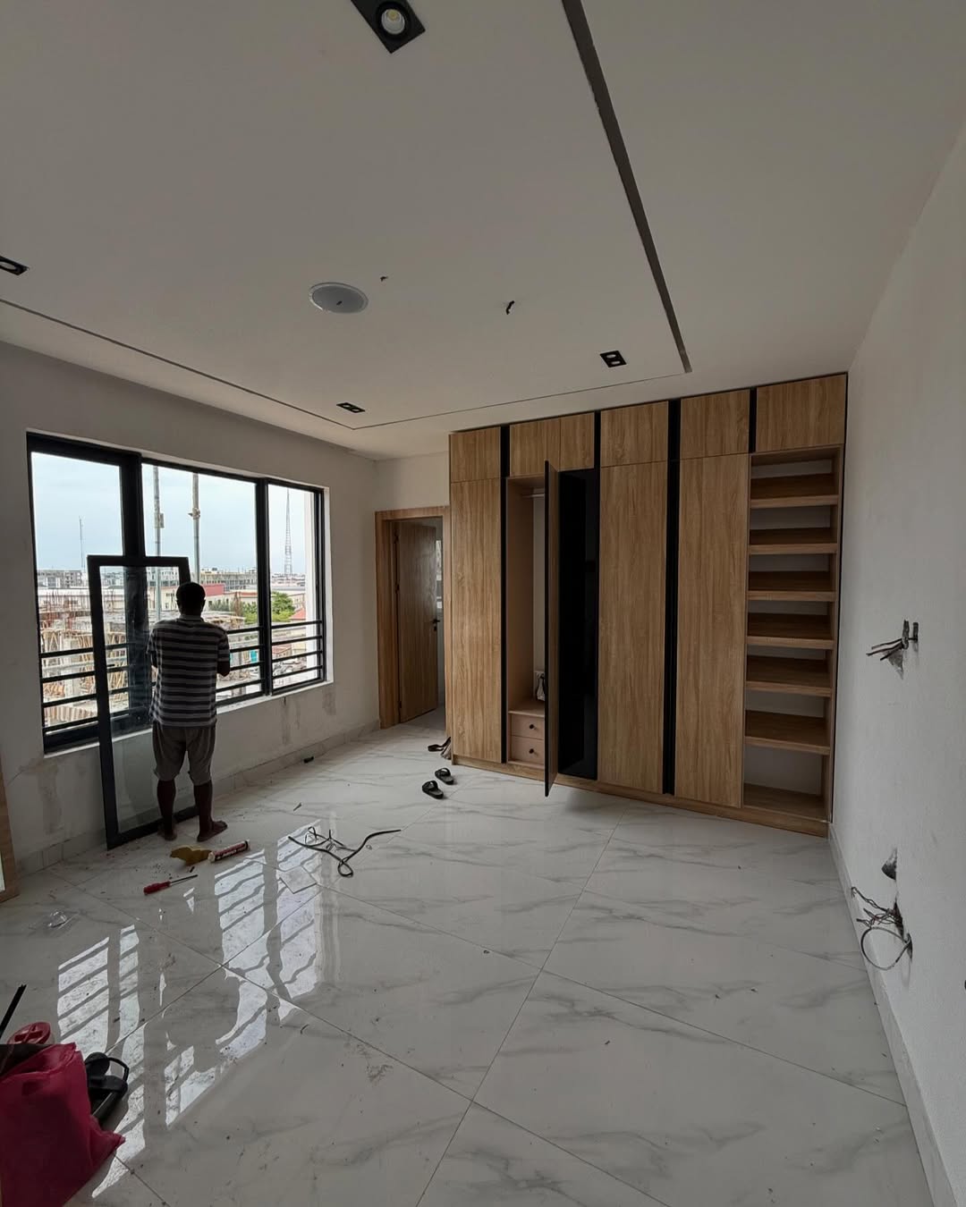2 bedroom apartment with BQ in Lekki Phase 1 for ₦270M