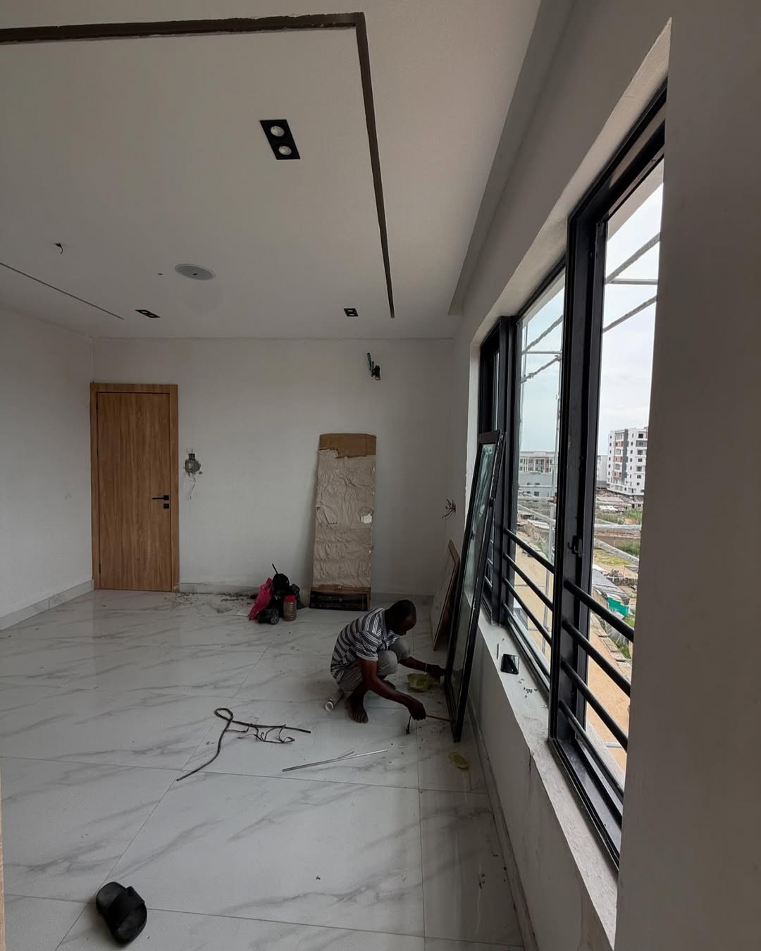 2 bedroom apartment with BQ in Lekki Phase 1 for ₦270M