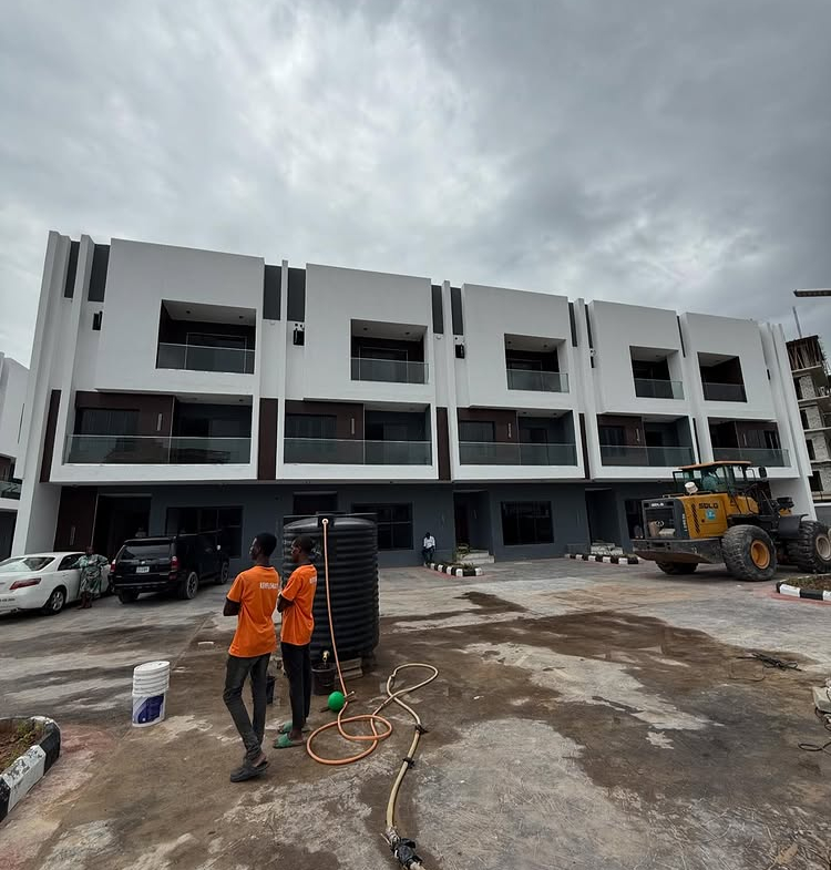 4-bedroom duplex with BQ for sale Off Freedom Way Ikate Lekki