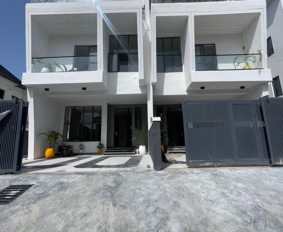 4-bedroom semi-detached duplex with BQ and swimming pool for sale in Ikota Lekki