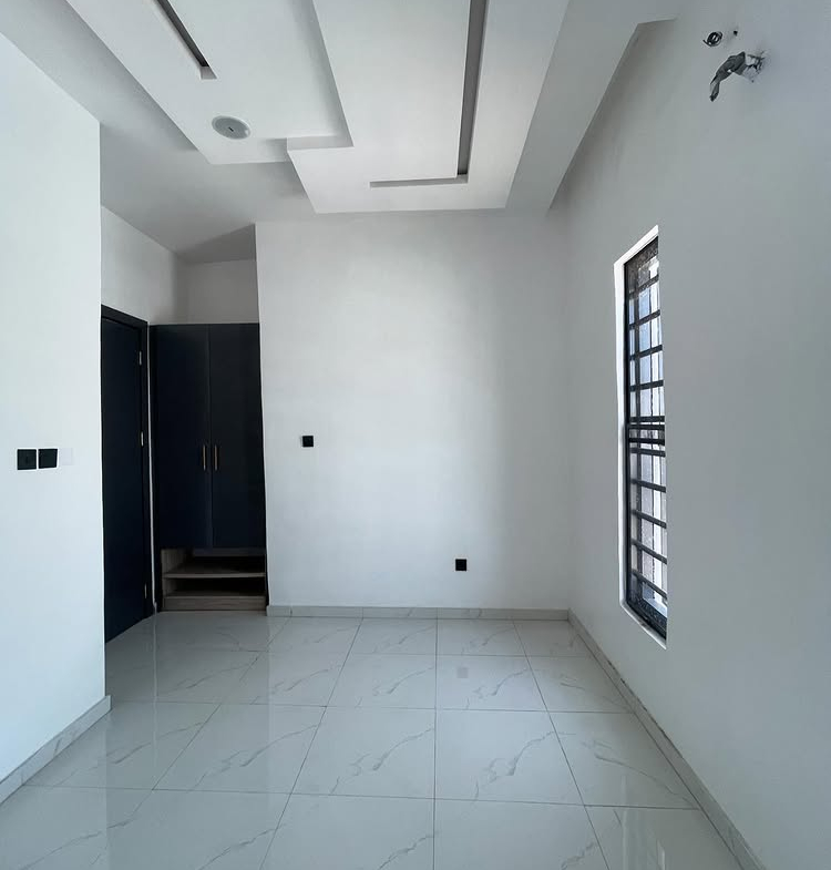 4-bedroom detached duplex with BQ, pool, and cinema for sale in Ikota Lekki