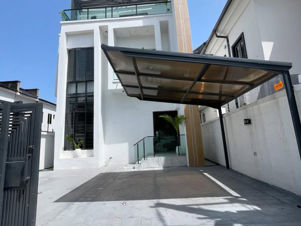 4-bedroom detached duplex with BQ, pool, and cinema for sale in Ikota Lekki