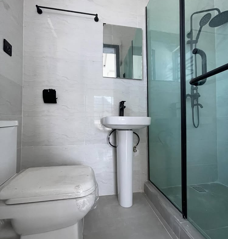 4-bedroom detached duplex with BQ, pool, and cinema for sale in Ikota Lekki