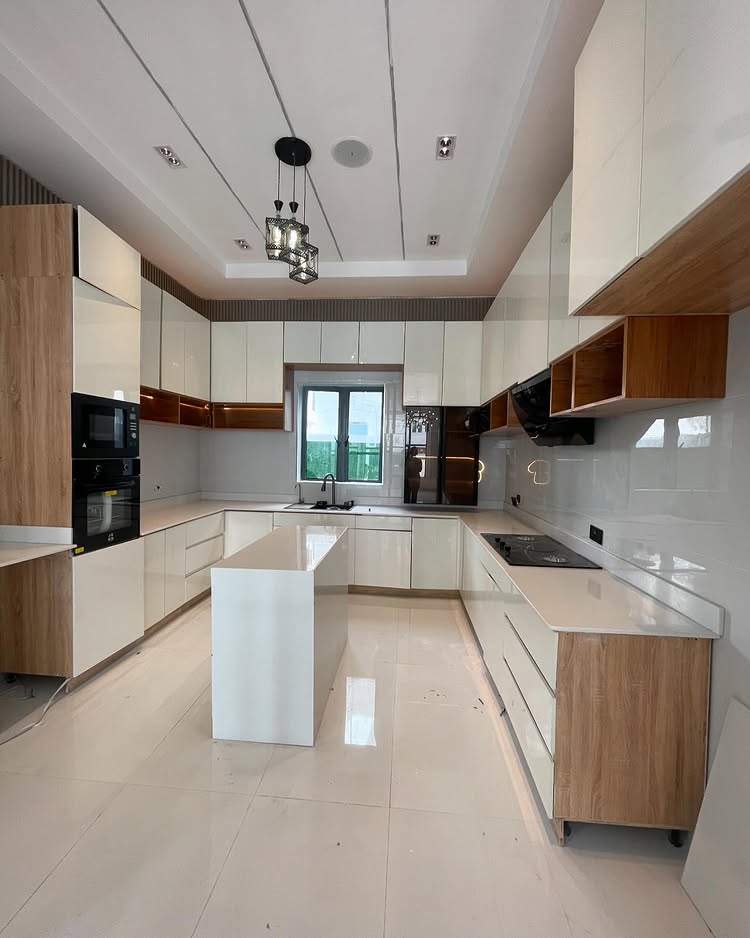 4-bedroom semi-detached duplex with BQ and swimming pool for sale in Ikota Lekki