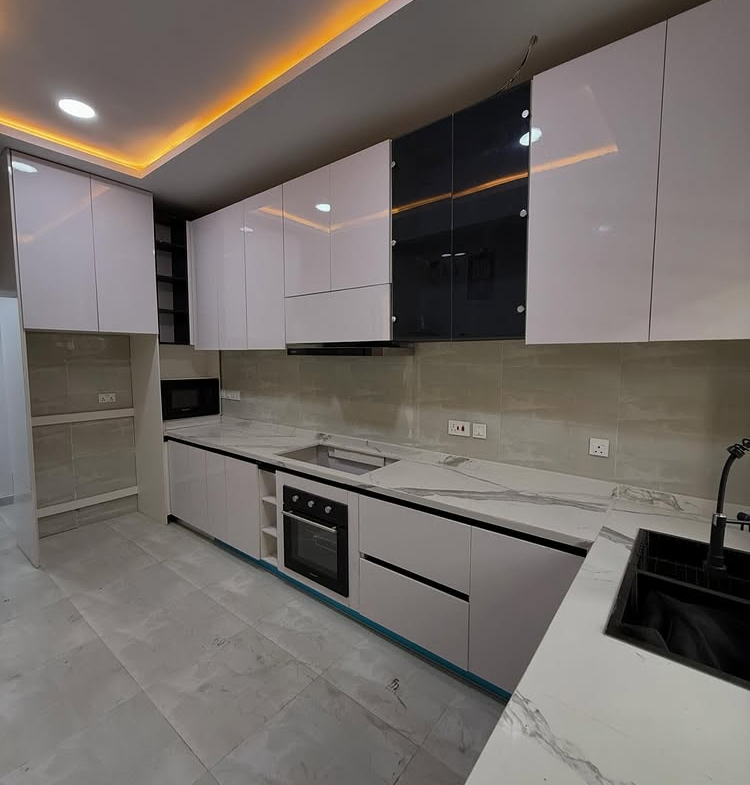 4-bedroom terrace duplex in Oniru Victoria Island