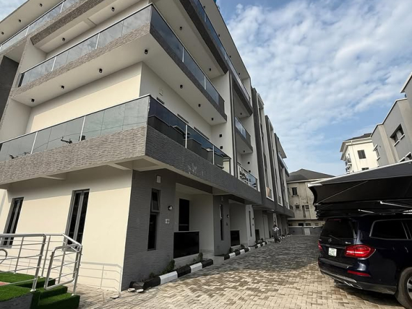 4-bedroom terrace duplex in Oniru Victoria Island
