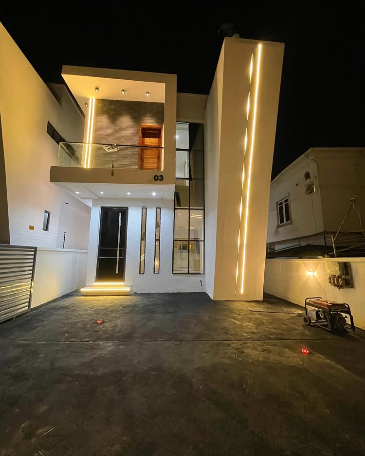 Modern 4 bedroom detached duplex with spacious compound and smart features in Ikota, Lagos, priced at 190M.