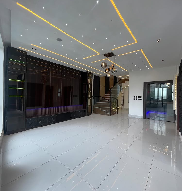4-Bedroom Detached Duplex with BQ in Ajah