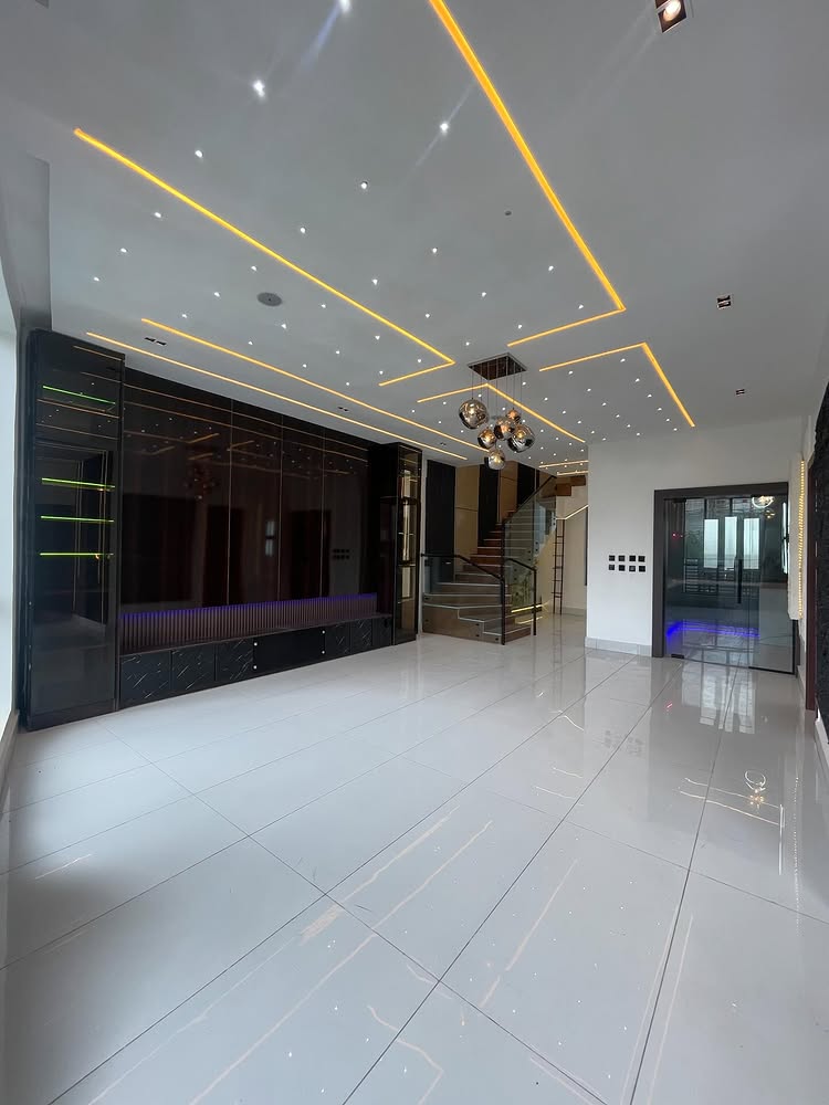 4-Bedroom Detached Duplex with BQ in Ajah
