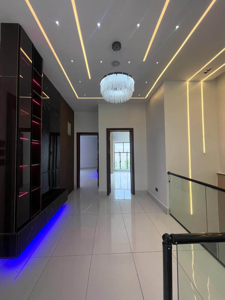 4-Bedroom Detached Duplex with BQ in Ajah