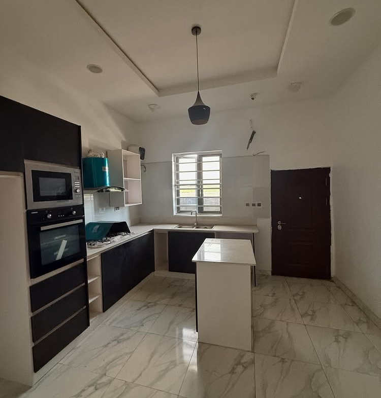 4-Bedroom Detached Duplex with BQ in Chevron Drive