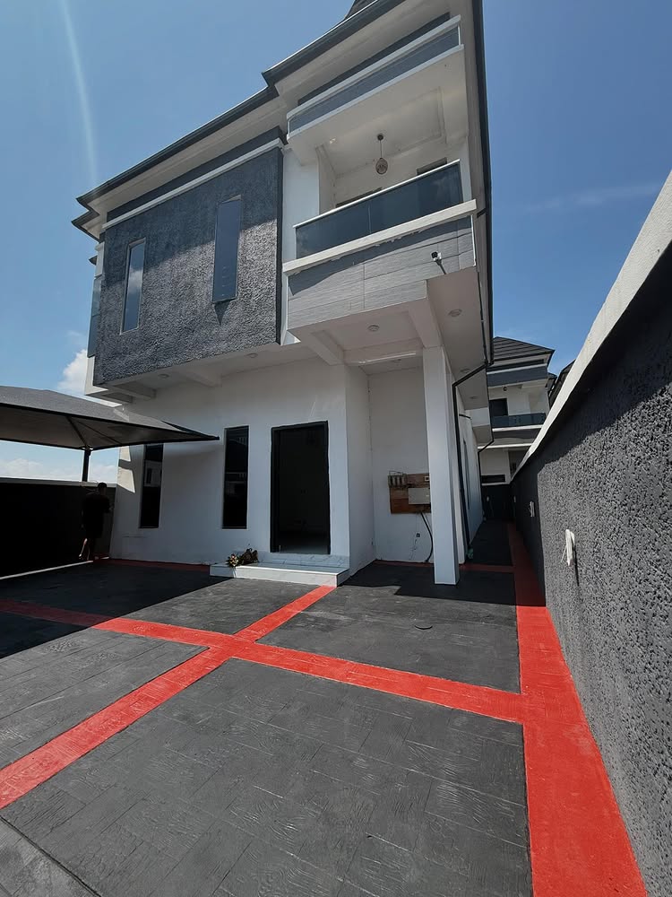 4-Bedroom Detached Duplex with BQ in Chevron Drive