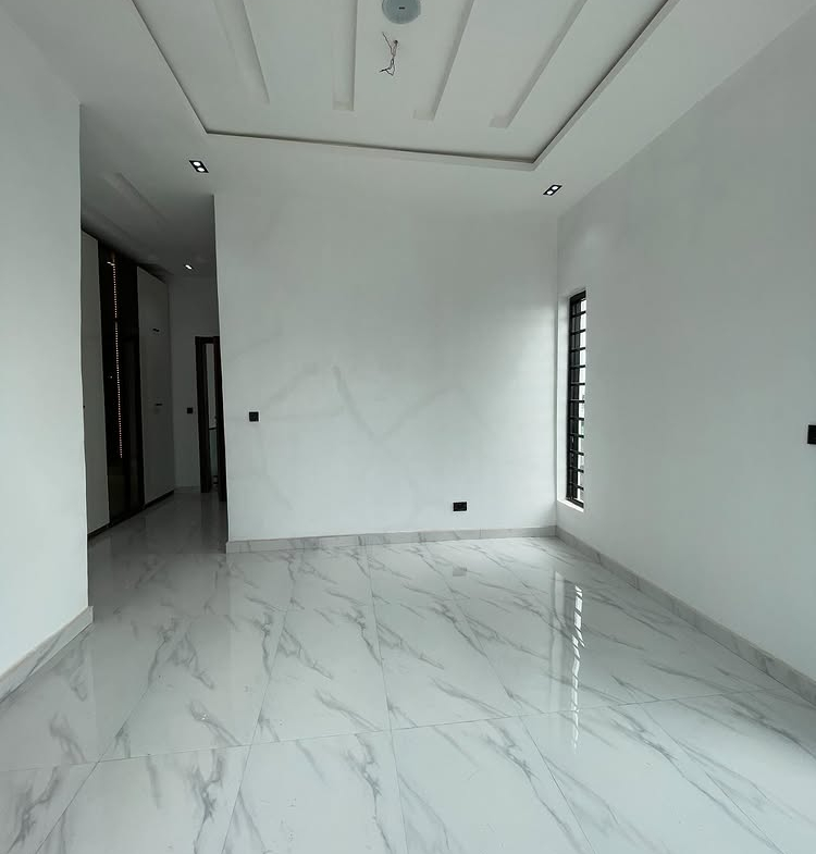 4-Bedroom Semi-Detached Duplex with BQ in Ikota Lekki