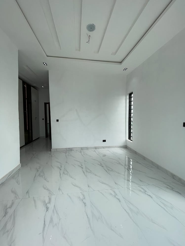 4-Bedroom Semi-Detached Duplex with BQ in Ikota Lekki