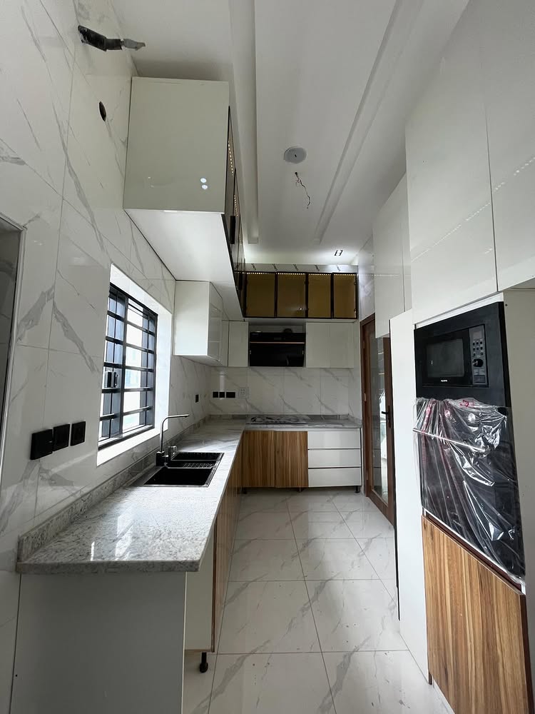 4-Bedroom Semi-Detached Duplex with BQ in Ikota Lekki