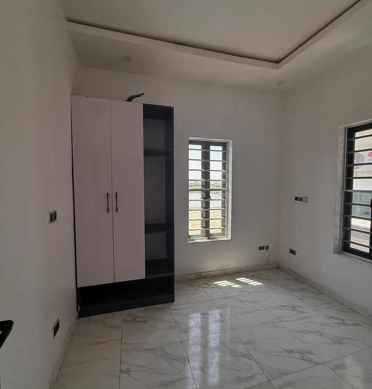 4-Bedroom Detached Duplex with BQ in Chevron Drive