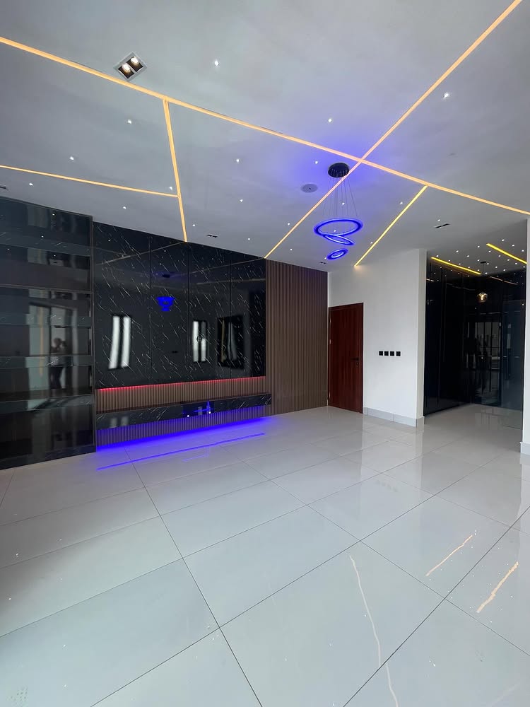 4-Bedroom Detached Duplex with BQ in Ajah