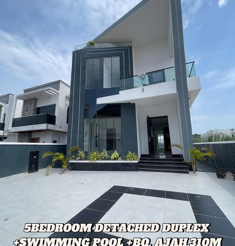 5-Bedroom Detached Duplex with BQ in Ajah