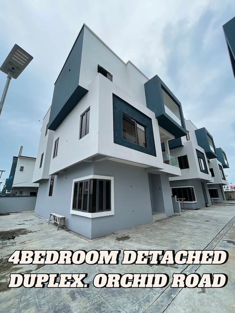 4-Bedroom Duplex in Orchid