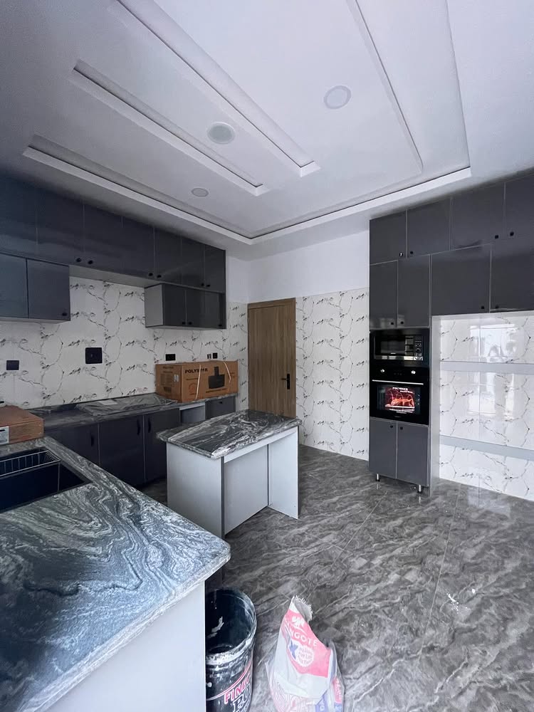 4-Bedroom Duplex in Ikota