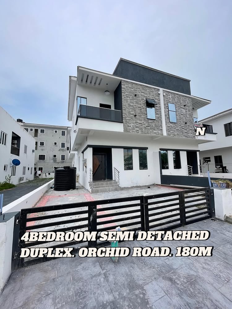 4-Bedroom Duplex in Ikota