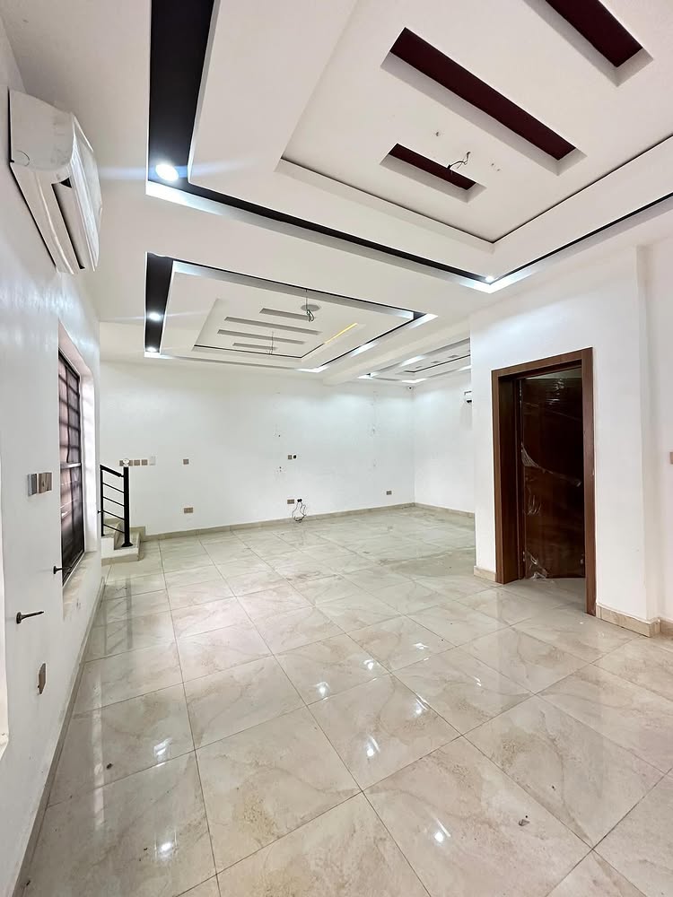 4-Bedroom Terrace Duplex in Ikate