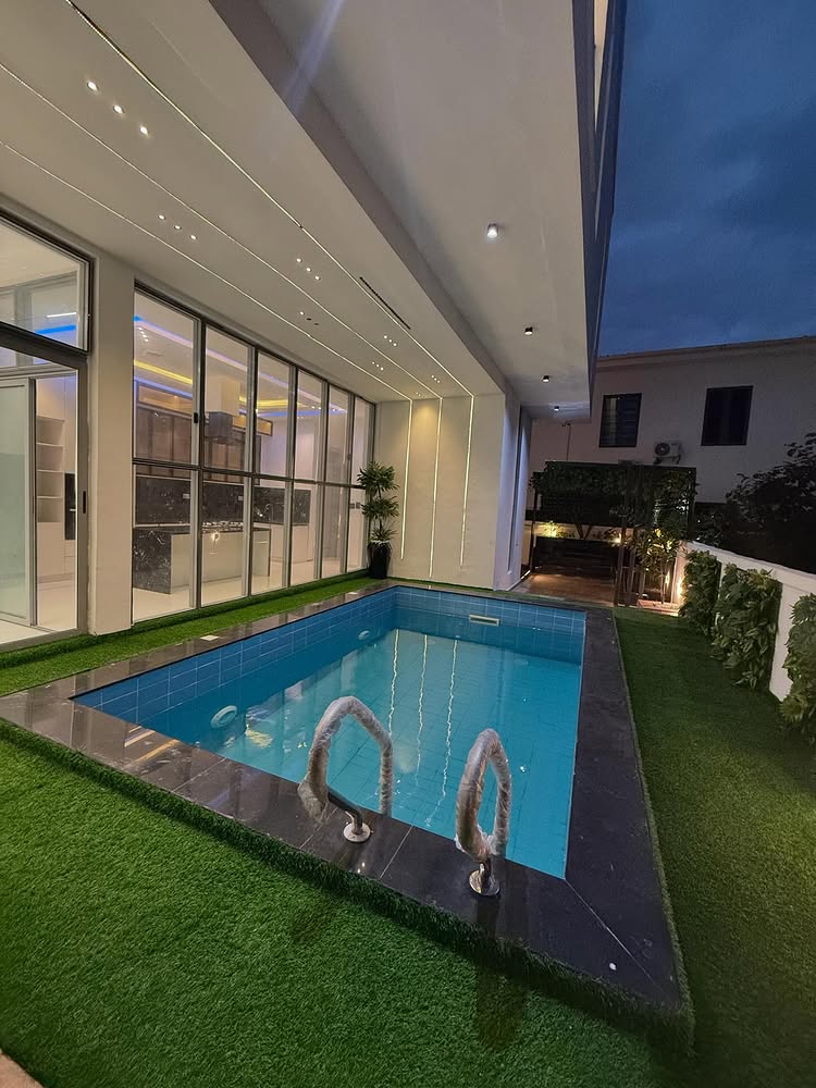 5-Bedroom Duplex in Ikate