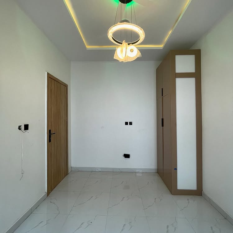 4-Bedroom Duplex in Ikota