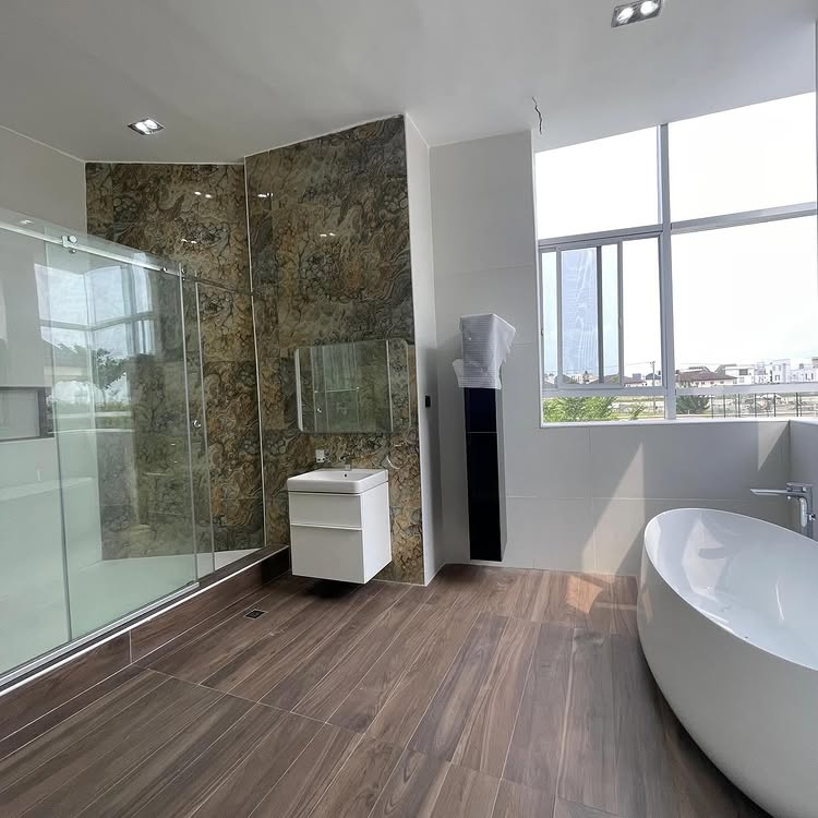 5-Bedroom Duplex in Ikate