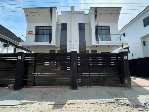 4-Bedroom Duplex in Ikota
