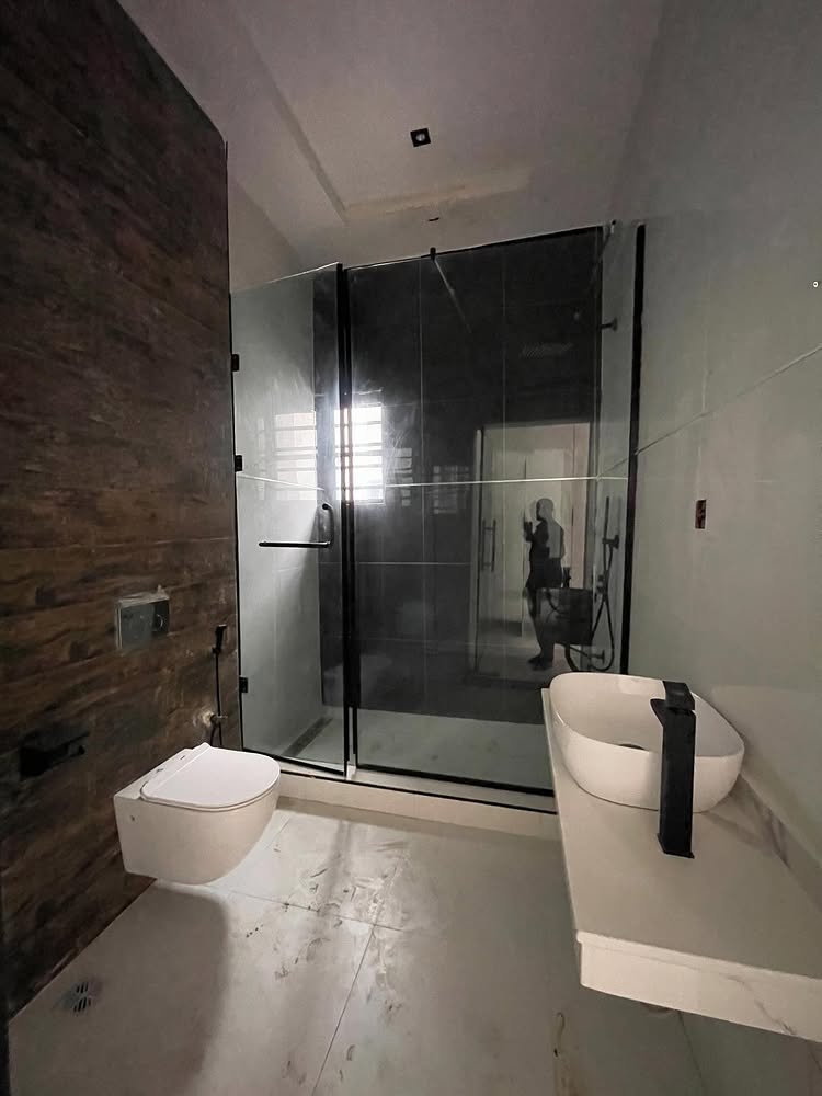 4-Bedroom Terrace Duplex in Ikota Villa