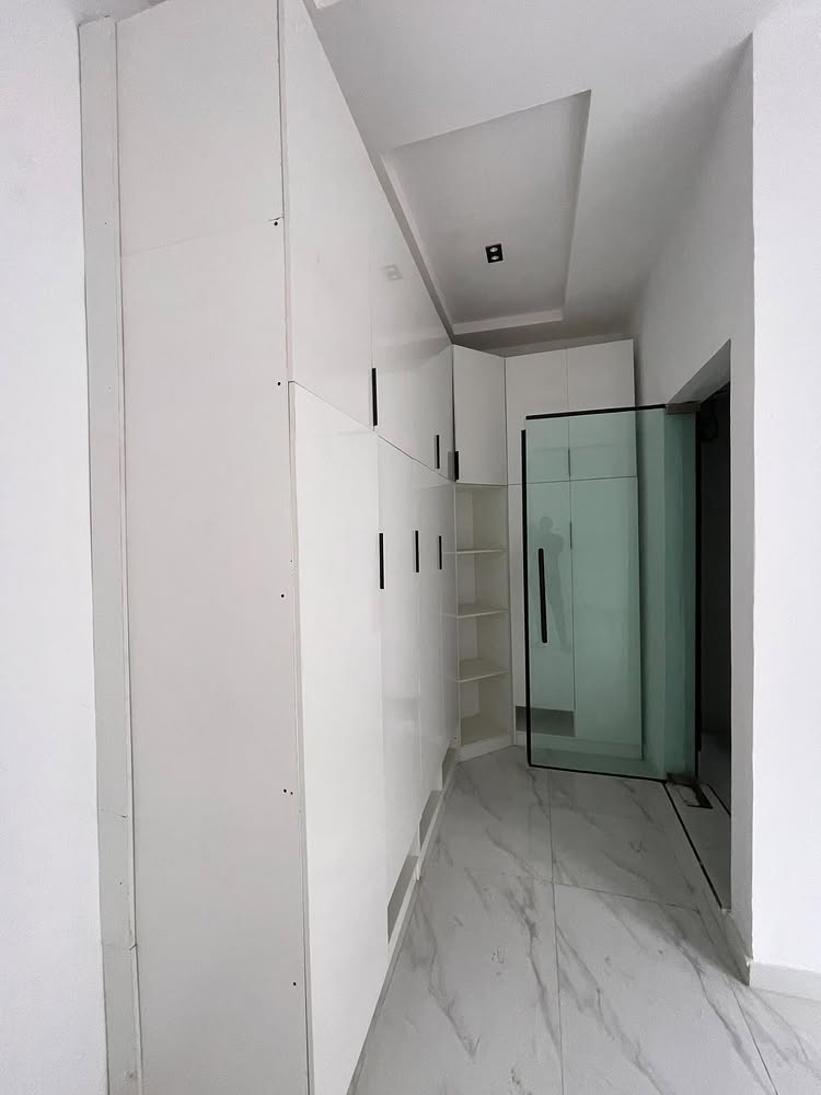 4-Bedroom Terrace Duplex in Ikota Villa