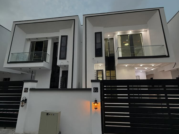 4-Bedroom Duplex in Ikate