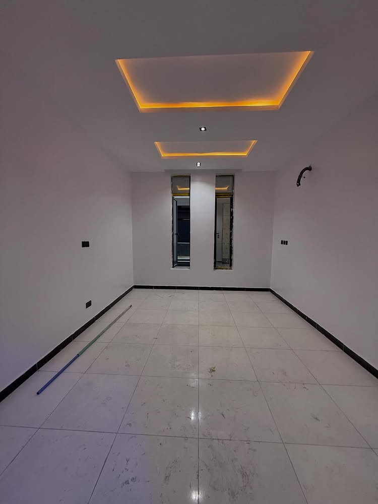 4-Bedroom Duplex in Ikate