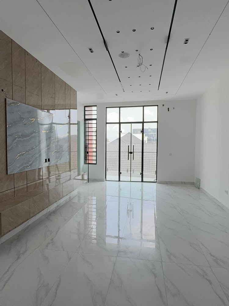 4-Bedroom Terrace Duplex in Ikate