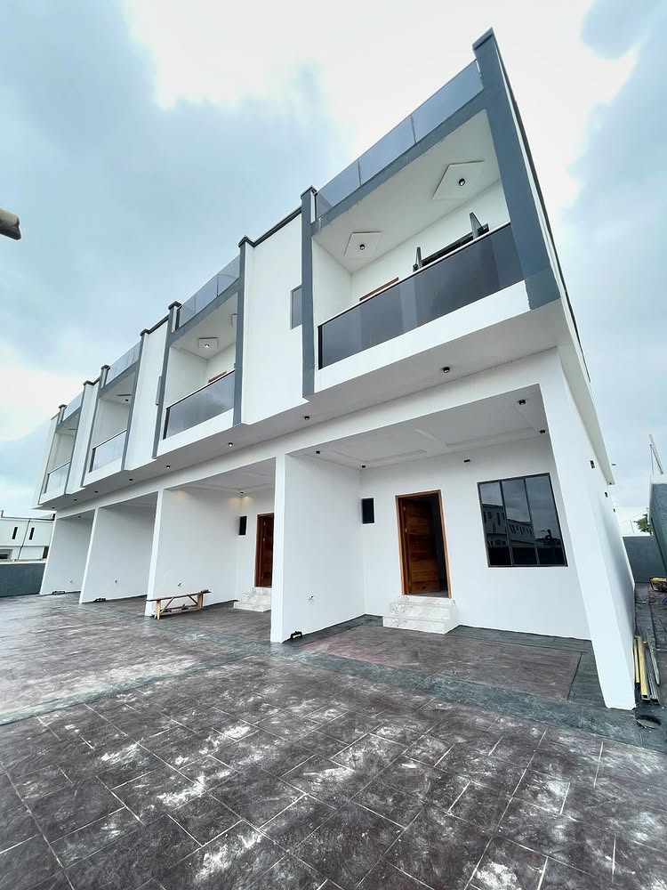3-Bedroom Terrace Duplex in Abraham Adesanya