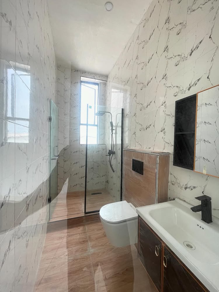 4-Bedroom Duplex in Ikota Villa