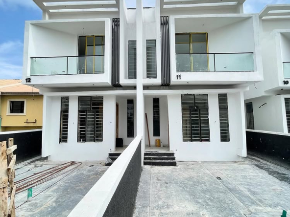 4-Bedroom Duplex in Idado Estate