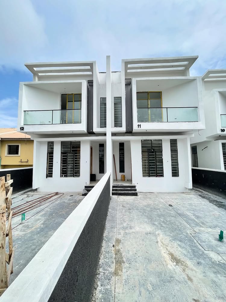 4-Bedroom Duplex in Idado Estate