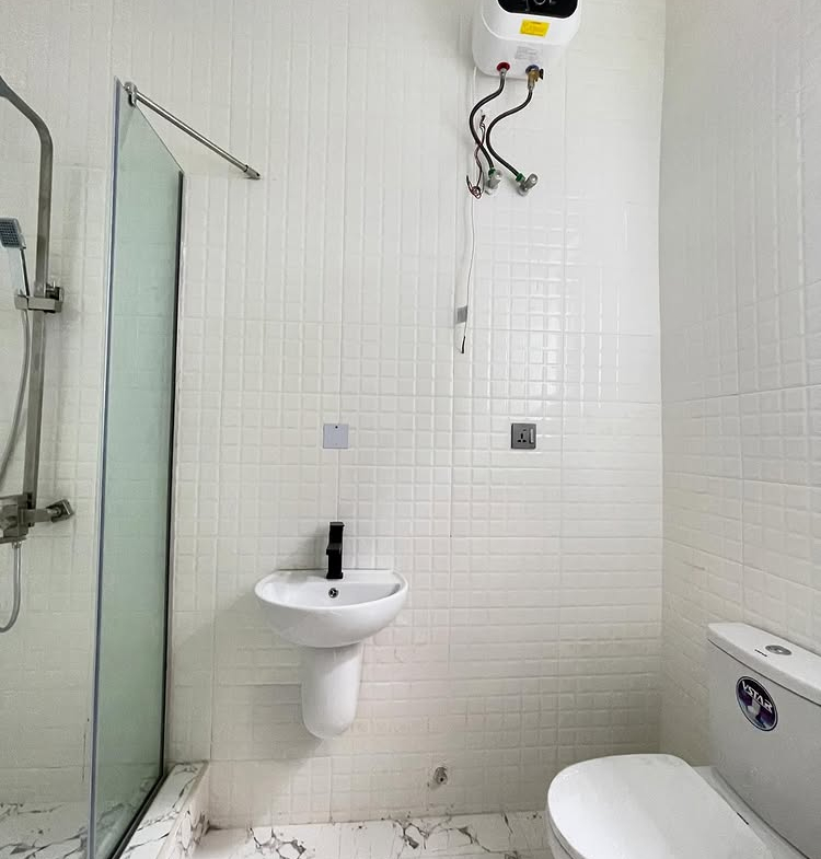 3 & 4 Bedroom Terrace Duplex in Orchid