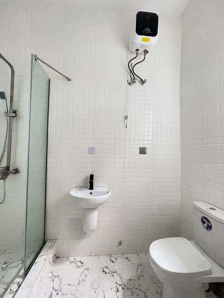 3 & 4 Bedroom Terrace Duplex in Orchid